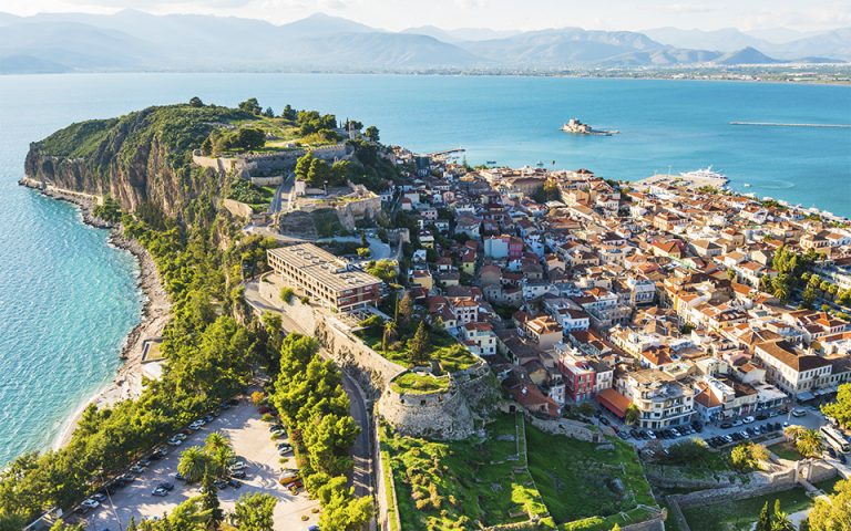 nafplio_minivan_transfer